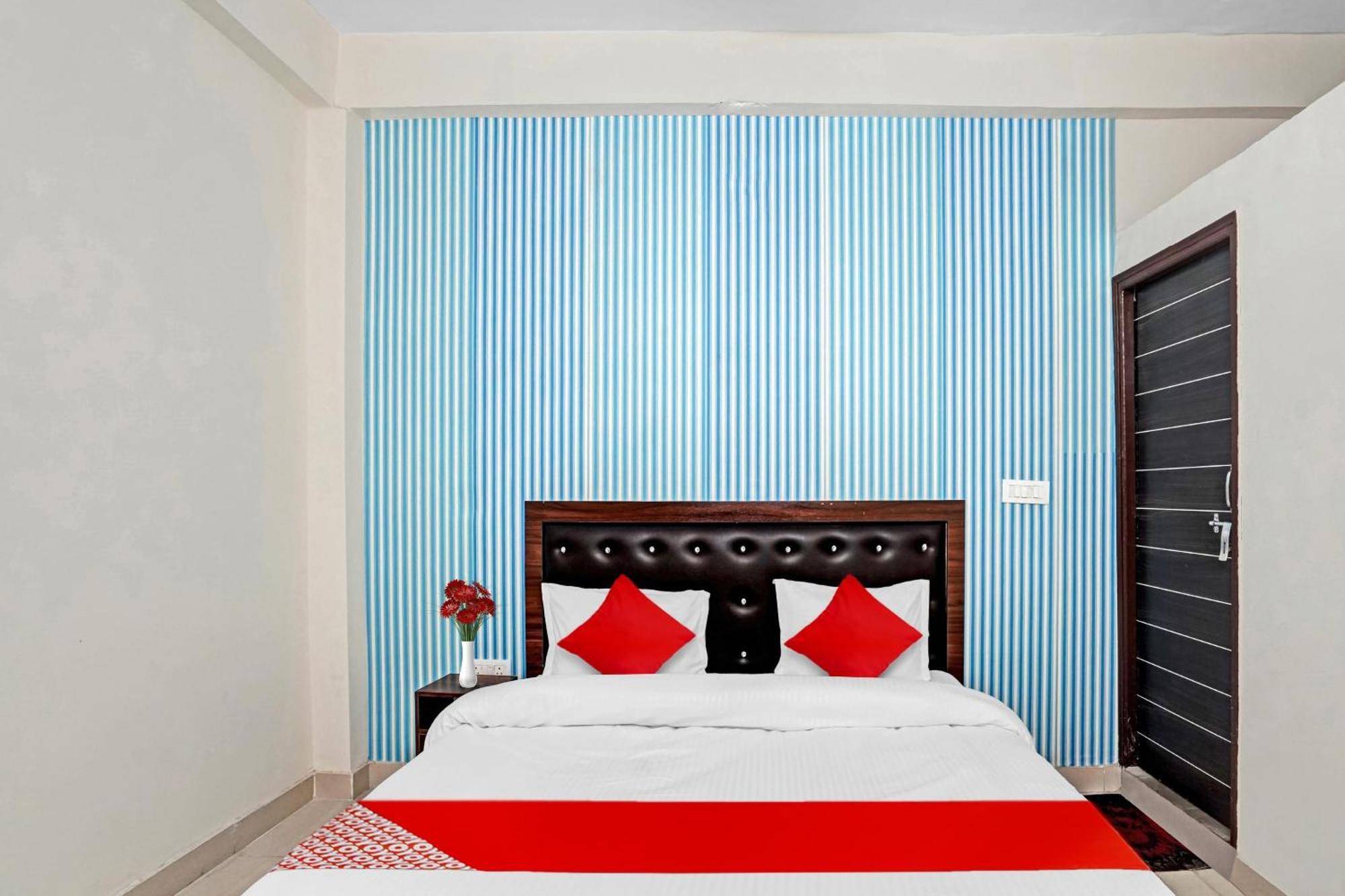 Hotel O Avs Hotel & Restaurant Noida Exteriör bild